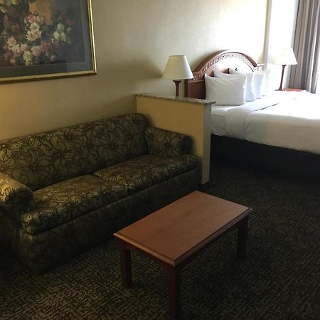 Quality Inn & Suites Winter Park Village Area Orlando Exterior foto