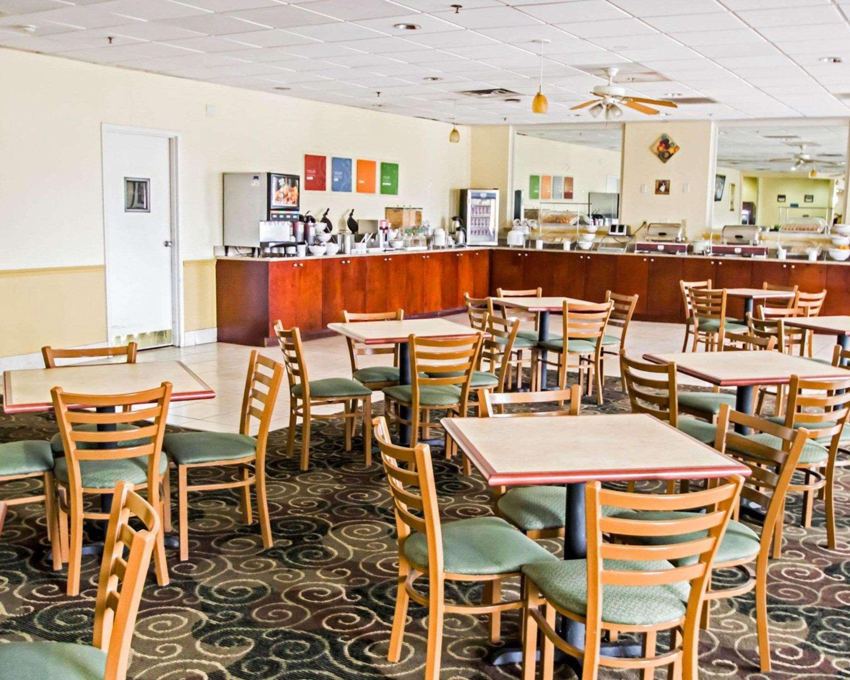 Quality Inn & Suites Winter Park Village Area Orlando Exterior foto