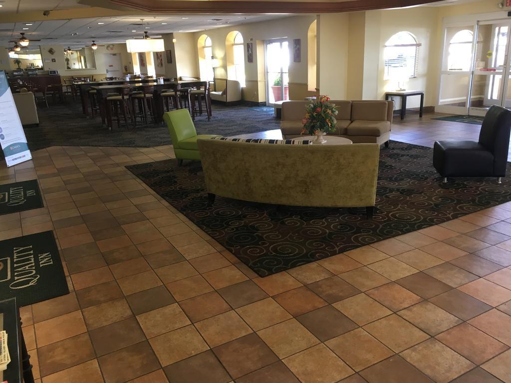 Quality Inn & Suites Winter Park Village Area Orlando Exterior foto