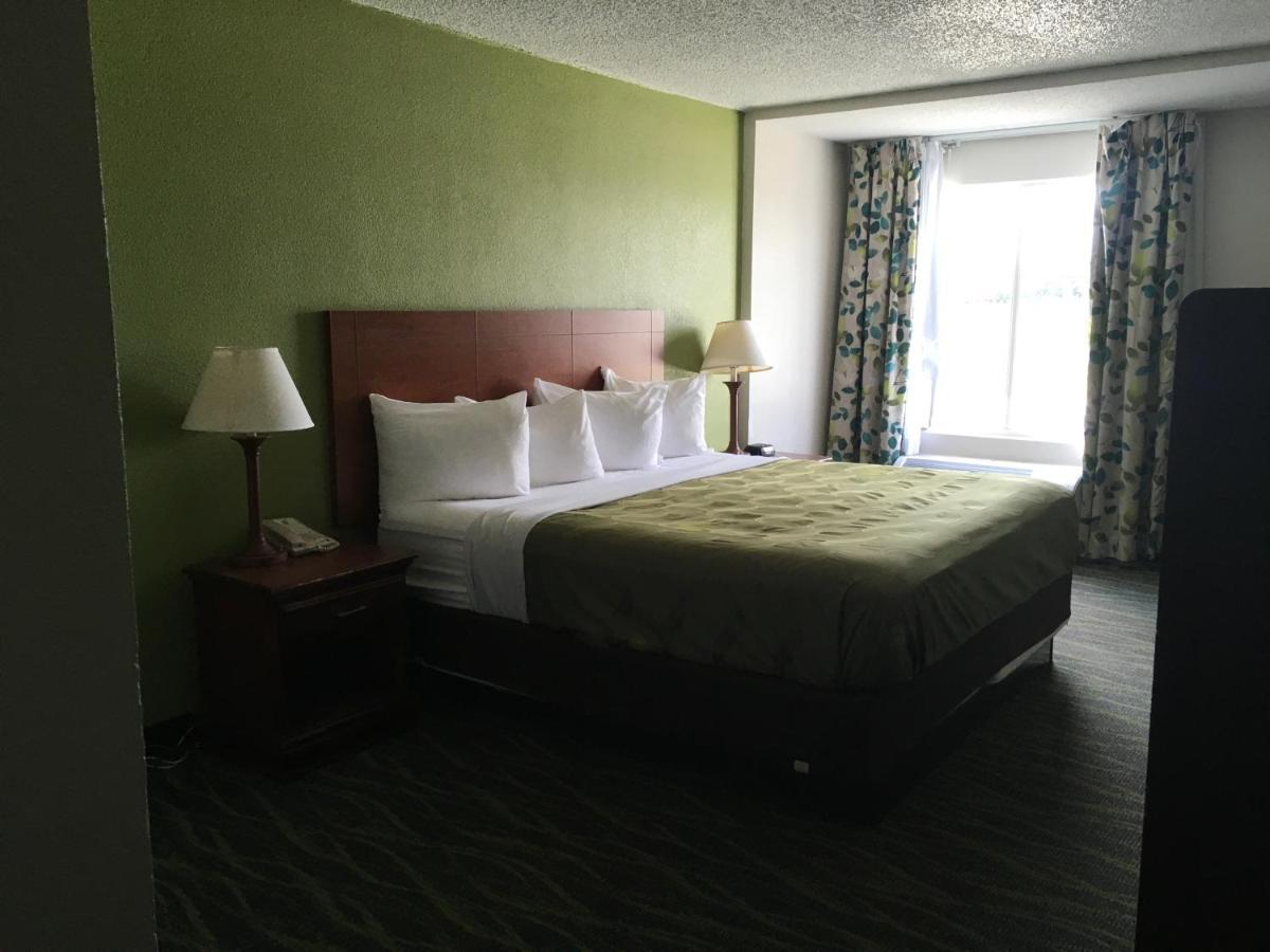 Quality Inn & Suites Winter Park Village Area Orlando Exterior foto