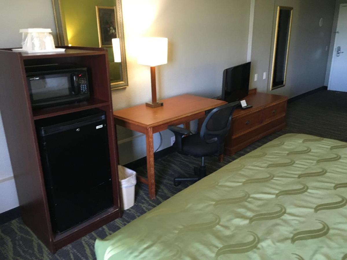 Quality Inn & Suites Winter Park Village Area Orlando Exterior foto
