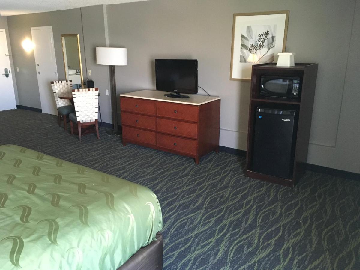 Quality Inn & Suites Winter Park Village Area Orlando Exterior foto